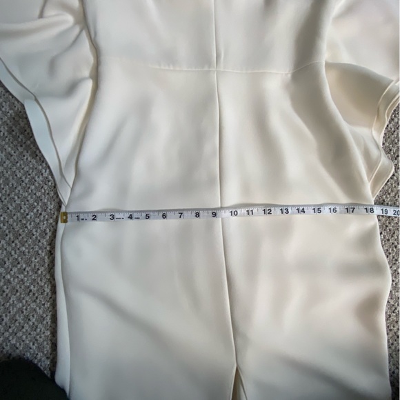 Halston Heritage size 4 Ivory Wedding Dress - Picture 12 of 13